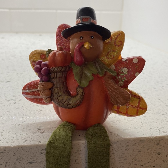Cute Thanksgiving / Harvest / Fall Turkey with Dangling Legs - Picture 2 of 6